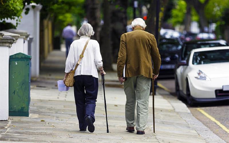 How To Use A Cane Safely When Walking?
