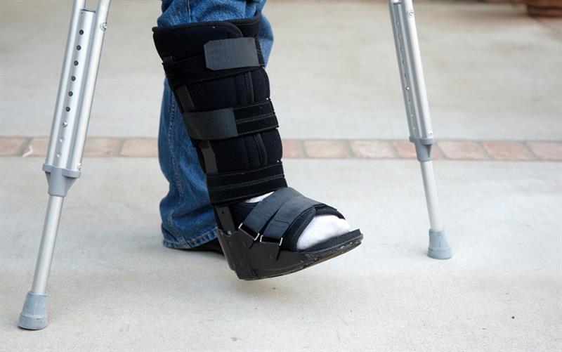 How to Properly Fit and Wear a Walking Boot for Maximum Comfort?